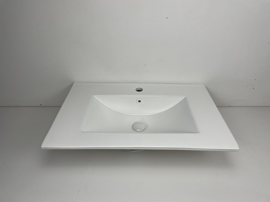 Gładka, nieporowata, łatwa do czyszczenia umywalka łazienkowa w kolorze białym